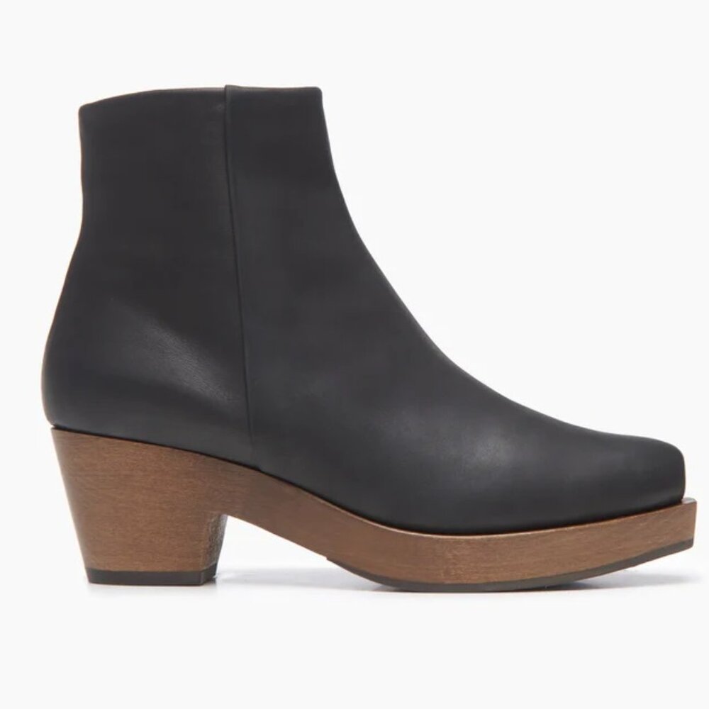COCLICO Black Leather Ankle Boots with Brown Wood Platform